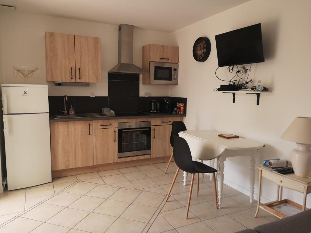 Appartement 2 Pieces Avec Terrasse Proche Mer Et Commerces Уистреам Экстерьер фото